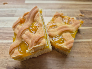 Lemon Curd Viennese Traybake
